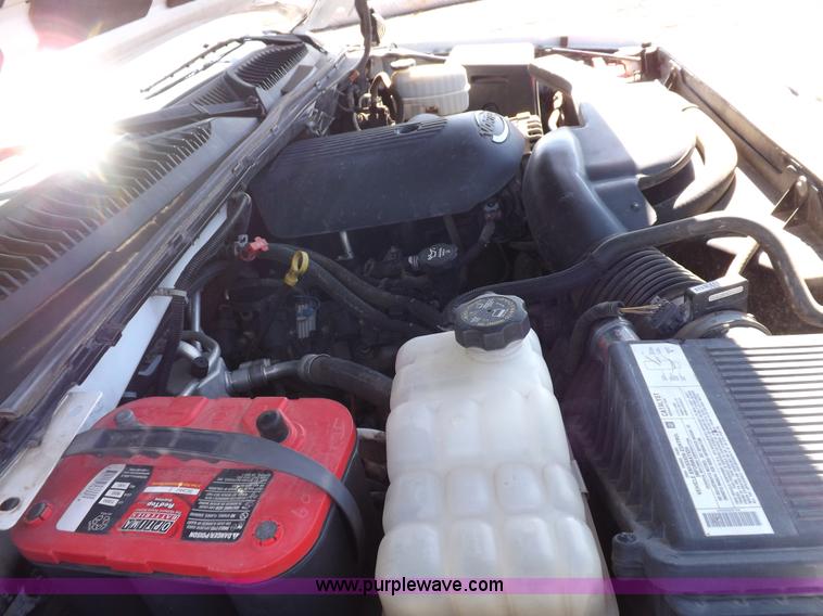 image for item F6213 2004 Chevrolet Tahoe K1500 SUV