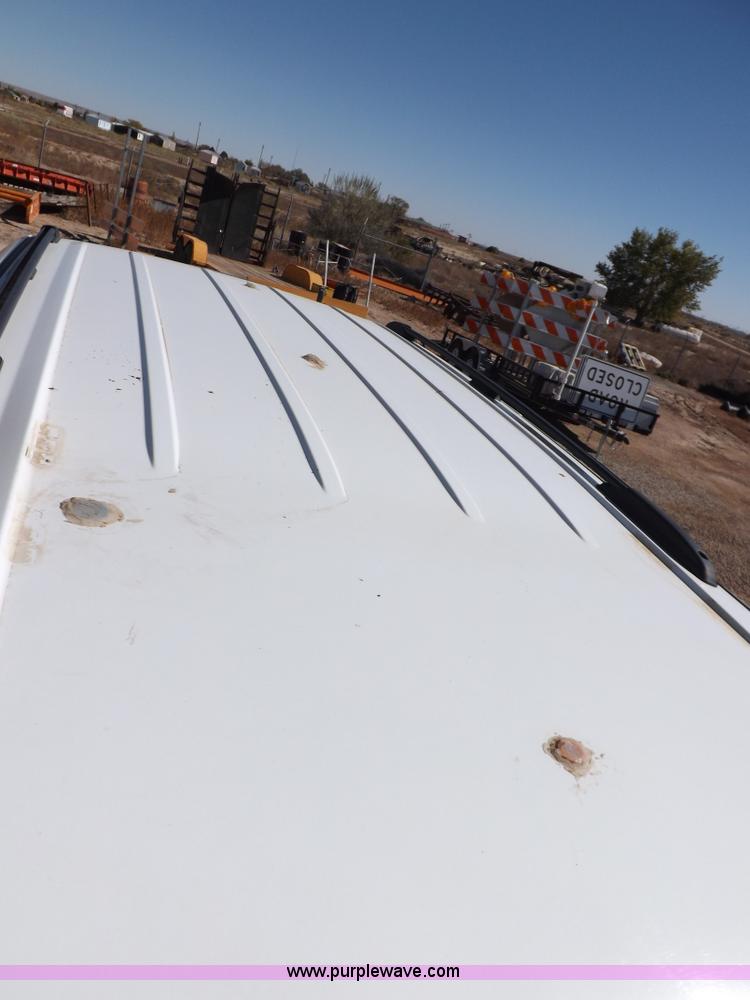 image for item F6213 2004 Chevrolet Tahoe K1500 SUV