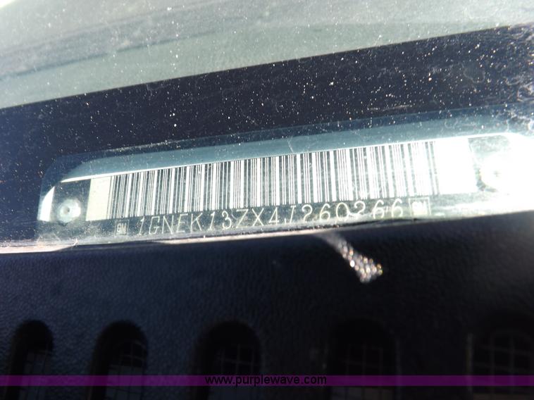 image for item F6213 2004 Chevrolet Tahoe K1500 SUV