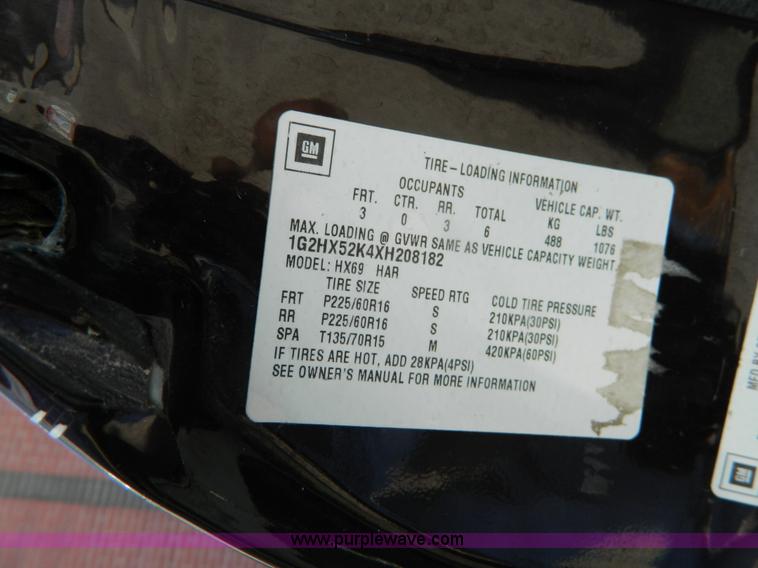 image for item G7504 1999 Pontiac Bonneville SE