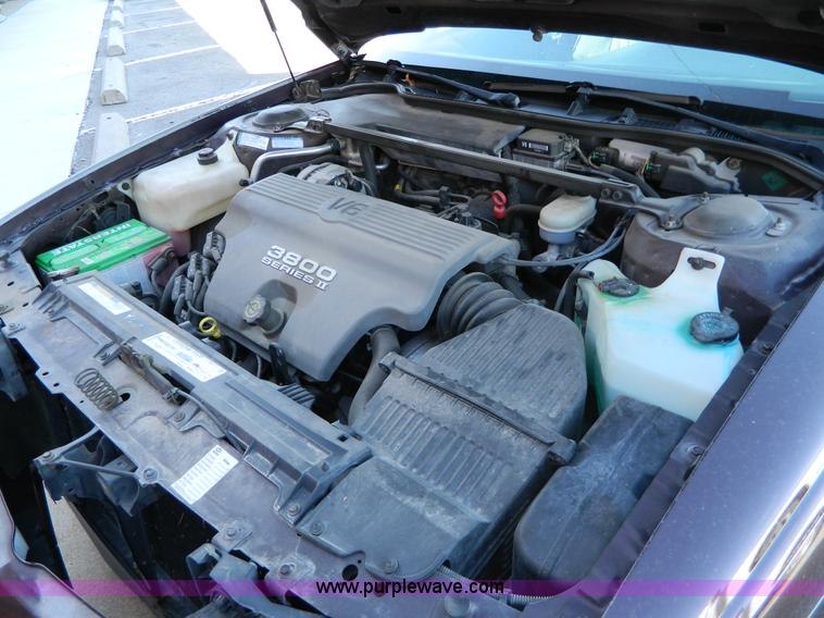 image for item G7504 1999 Pontiac Bonneville SE