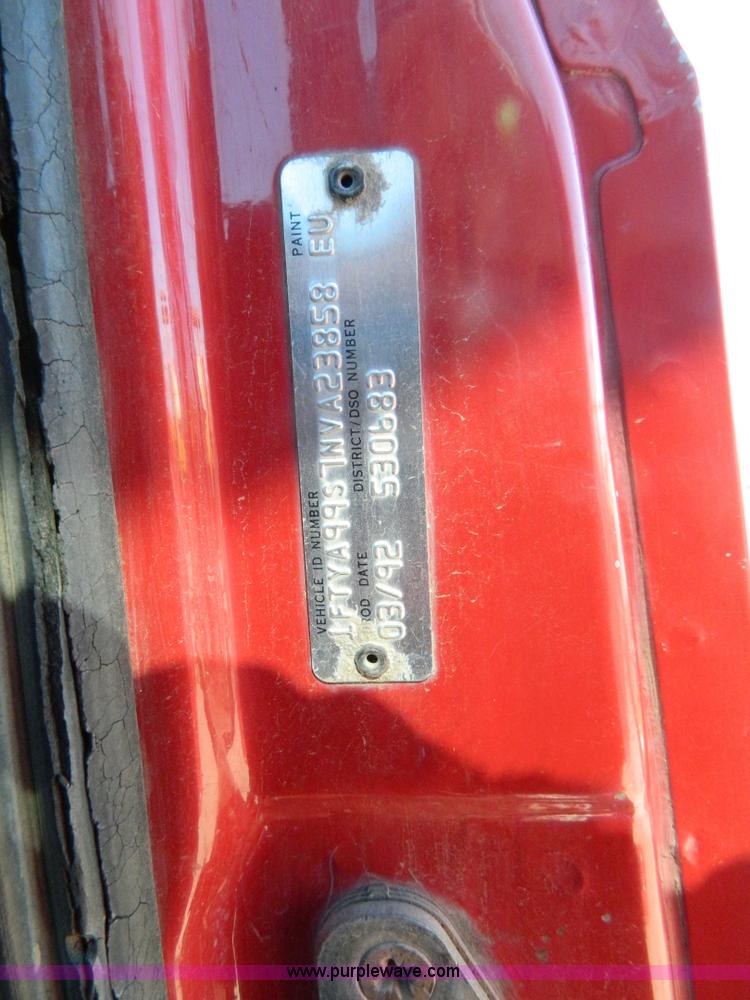 image for item G7505 1992 Ford LTLS9000 semi truck