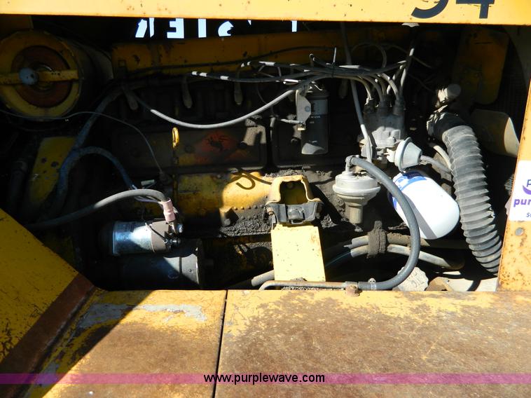 image for item G7506 Hyster C530A pneumatic roller