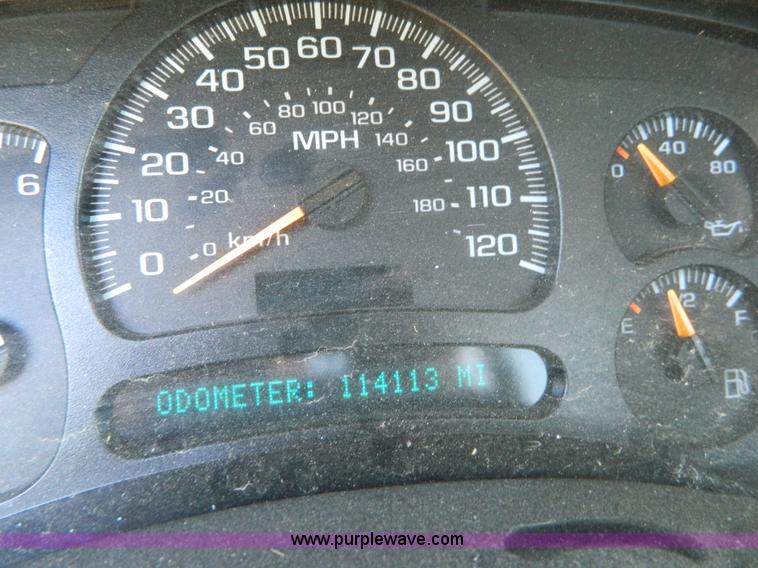 image for item G7526 2005 Chevrolet Silverado K1500 pickup truck