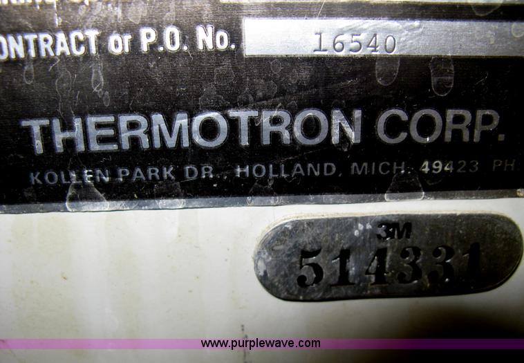 image for item M9091 (2) Environmental test chambers