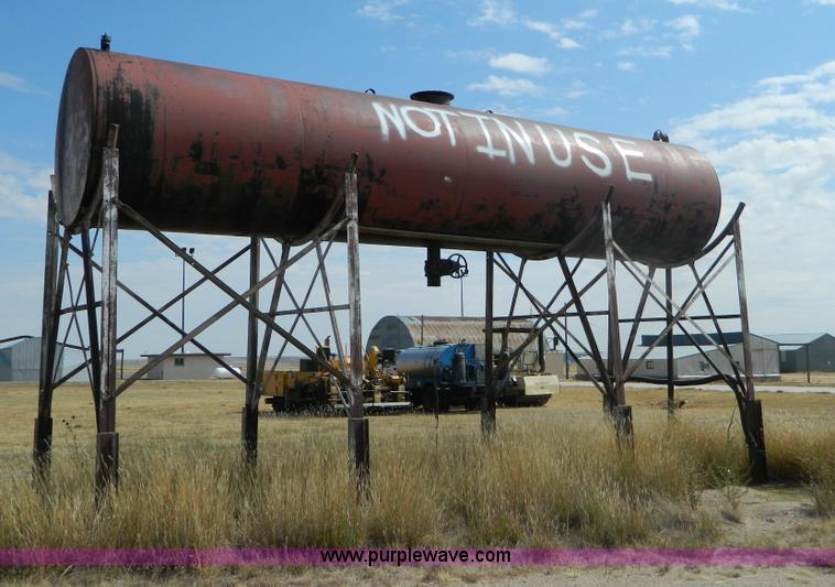 image for item S9025 Bulk oil storage tank and stand