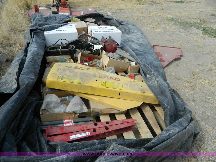 image for item T9448 Assortment of mower parts