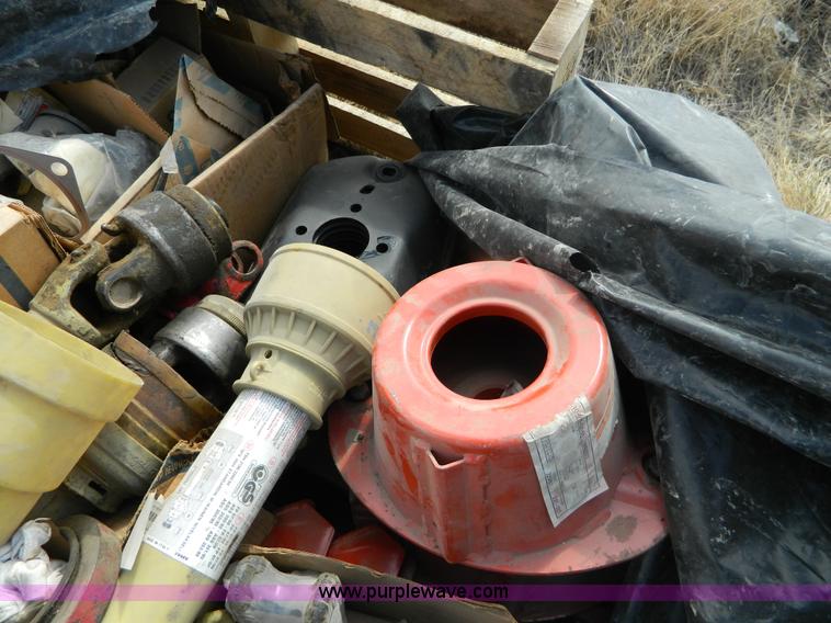 image for item T9448 Assortment of mower parts