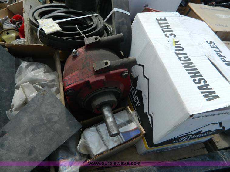 image for item T9448 Assortment of mower parts