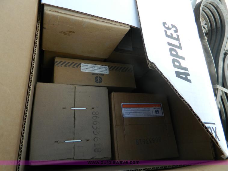 image for item T9448 Assortment of mower parts