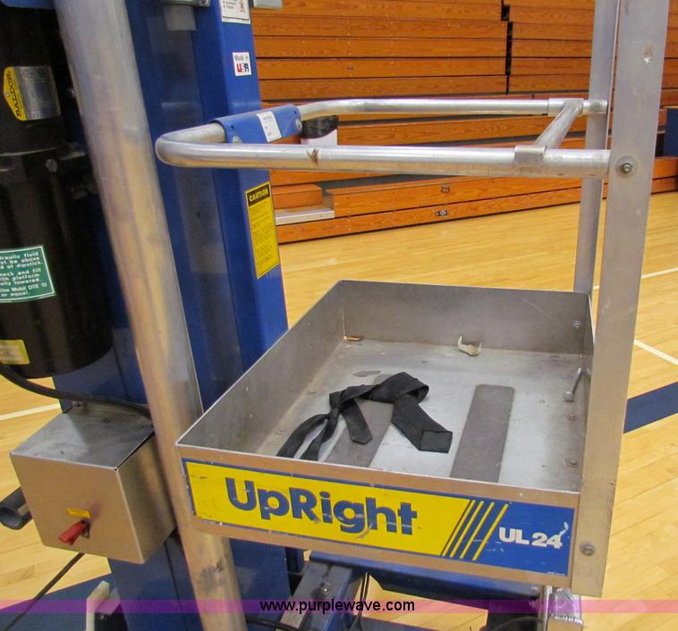 image for item V9312 Upright man lift