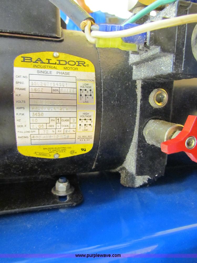 image for item V9312 Upright man lift