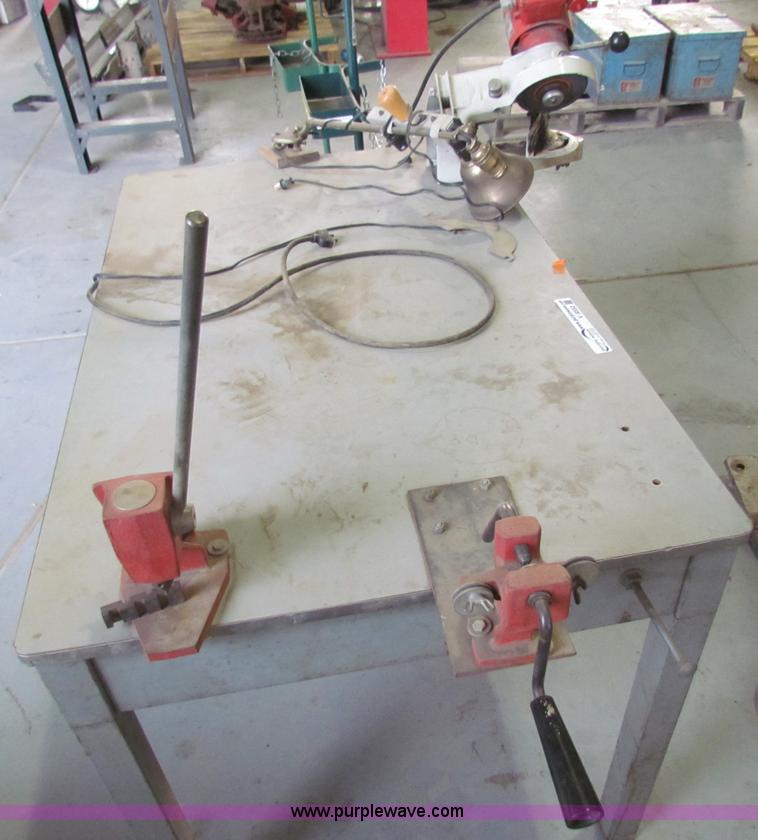 image for item V9332 Chainsaw chain sharping unit