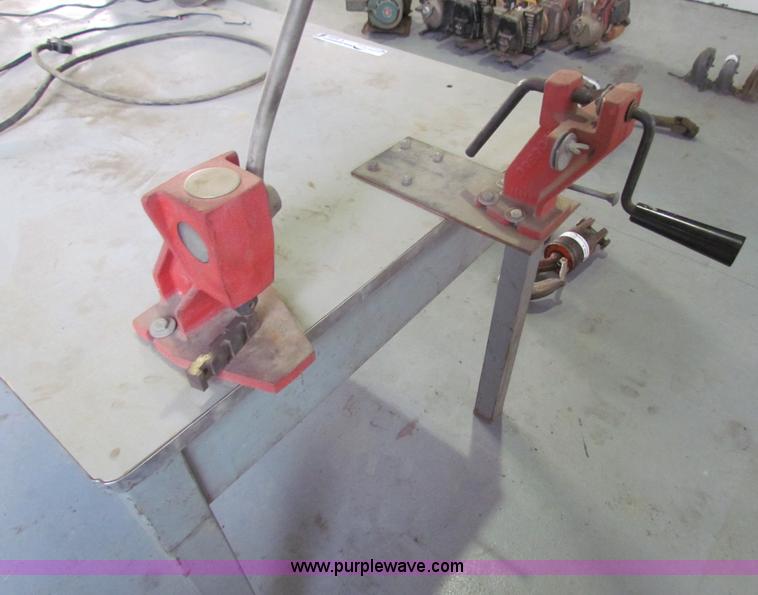image for item V9332 Chainsaw chain sharping unit