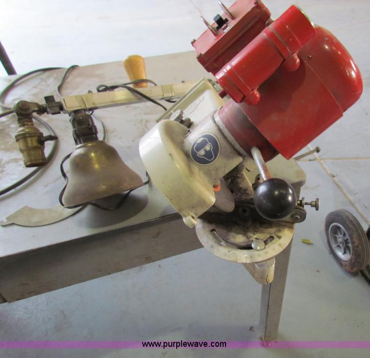 image for item V9332 Chainsaw chain sharping unit