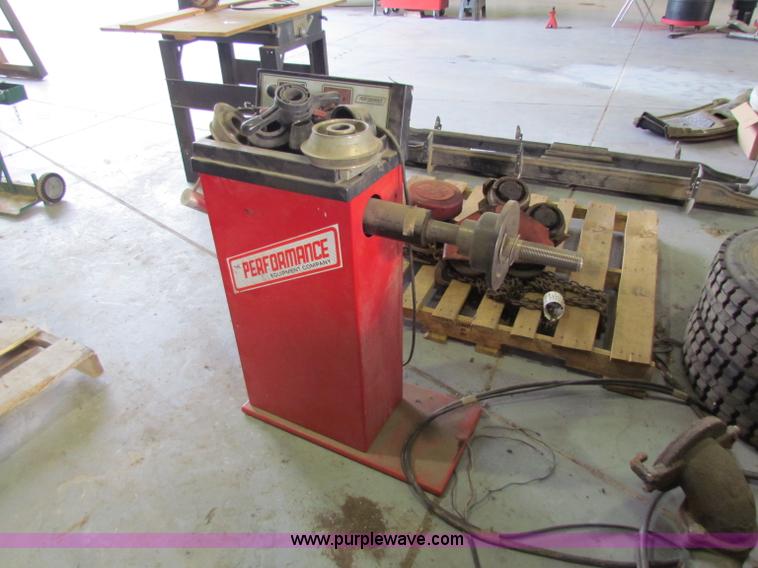 image for item V9337 The Performance Equipment tire machine