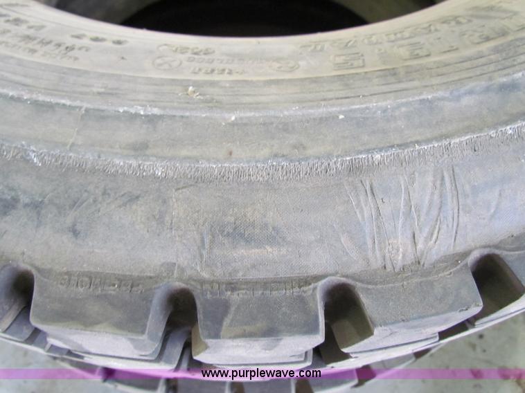 image for item V9339 (2) 225/70R19.5 recap drive tires