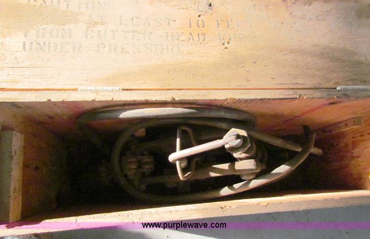 image for item V9342 Hydraulic cast cutters