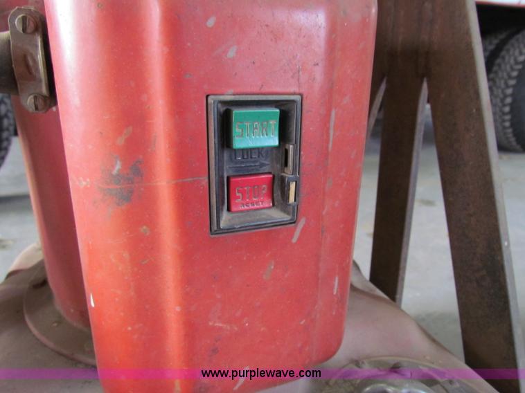 image for item V9345 Lincoln Lincwelder Aircraft arc welder