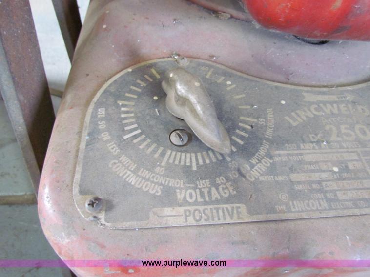 image for item V9345 Lincoln Lincwelder Aircraft arc welder