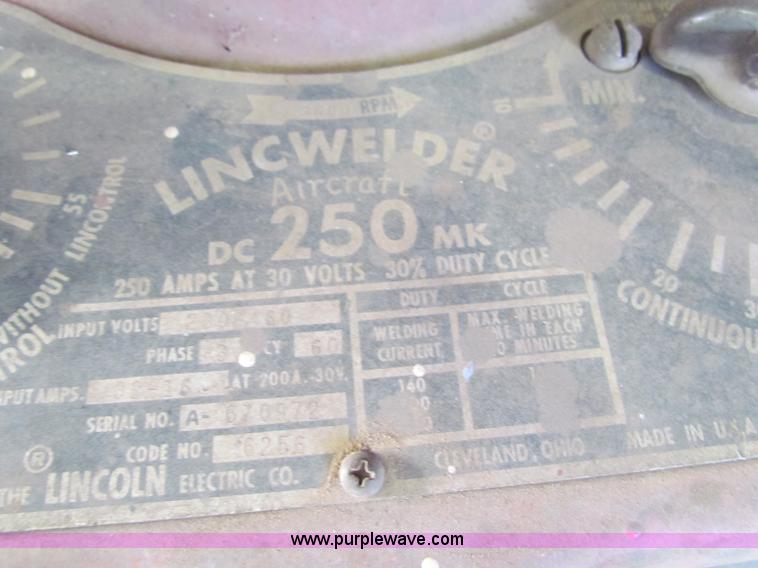 image for item V9345 Lincoln Lincwelder Aircraft arc welder