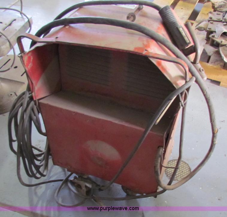 image for item V9346 Lincoln arc welder