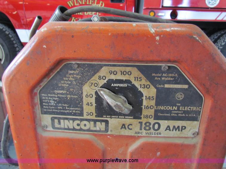 image for item V9346 Lincoln arc welder
