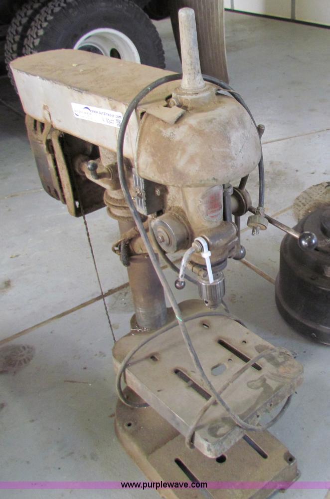 image for item V9347 Walker Turner drill press
