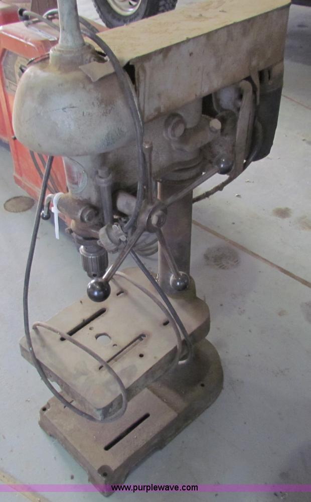 image for item V9347 Walker Turner drill press