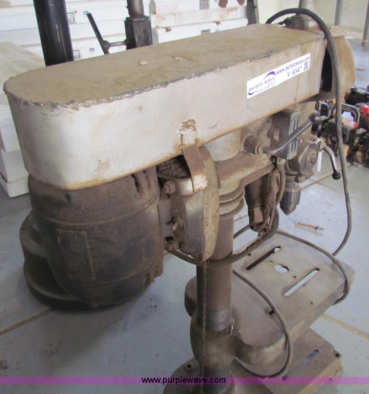image for item V9347 Walker Turner drill press