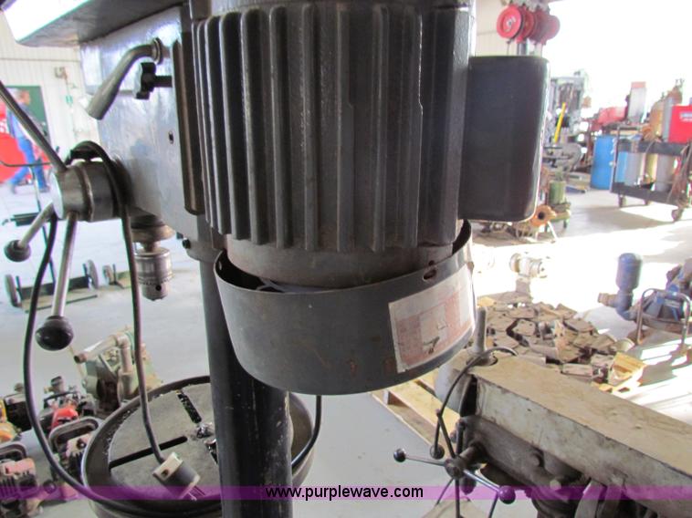 image for item V9348 Machine Tools drill press