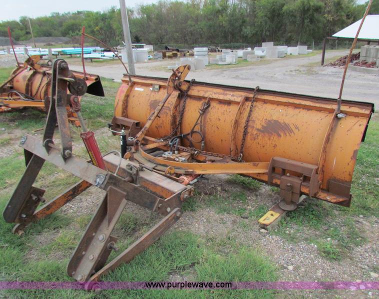 image for item V9354 2000 Coates 10' snow plow