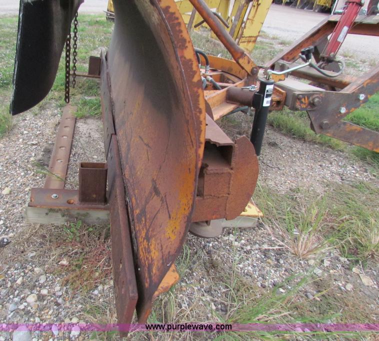 image for item V9354 2000 Coates 10' snow plow