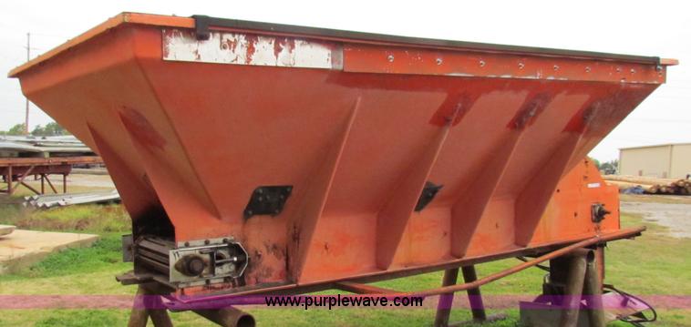 image for item V9355 2000 Fiber Glass Co. sand spreader