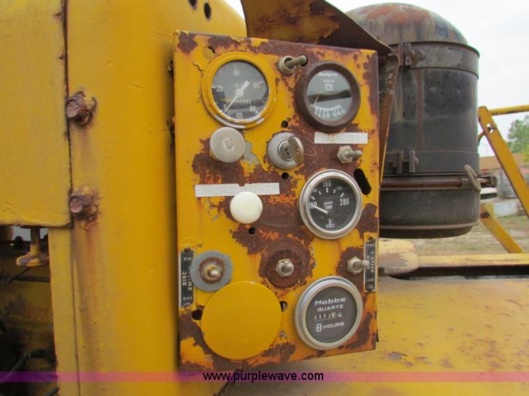 image for item V9356 1994 Etnye 12" chip spreader