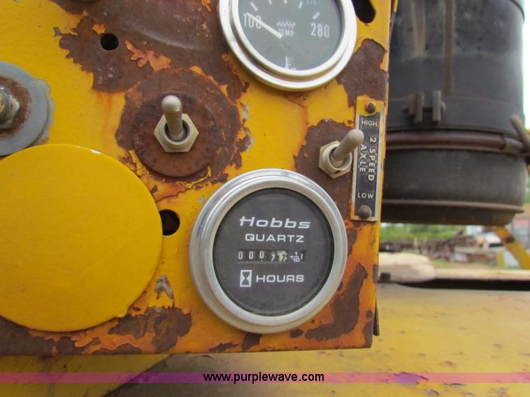 image for item V9356 1994 Etnye 12" chip spreader