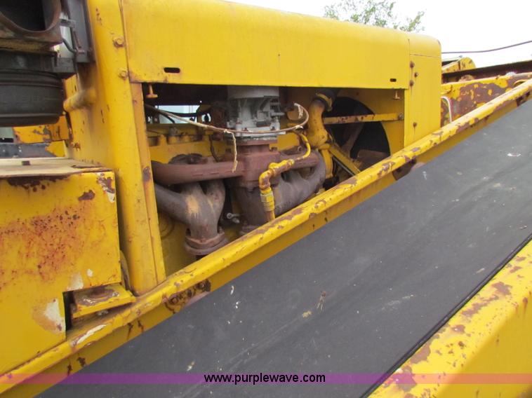 image for item V9356 1994 Etnye 12" chip spreader