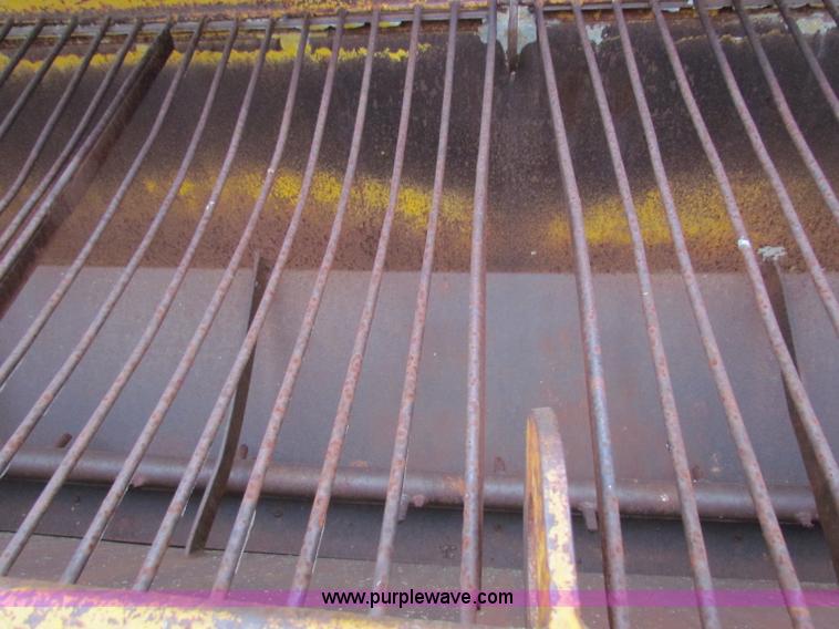 image for item V9356 1994 Etnye 12" chip spreader