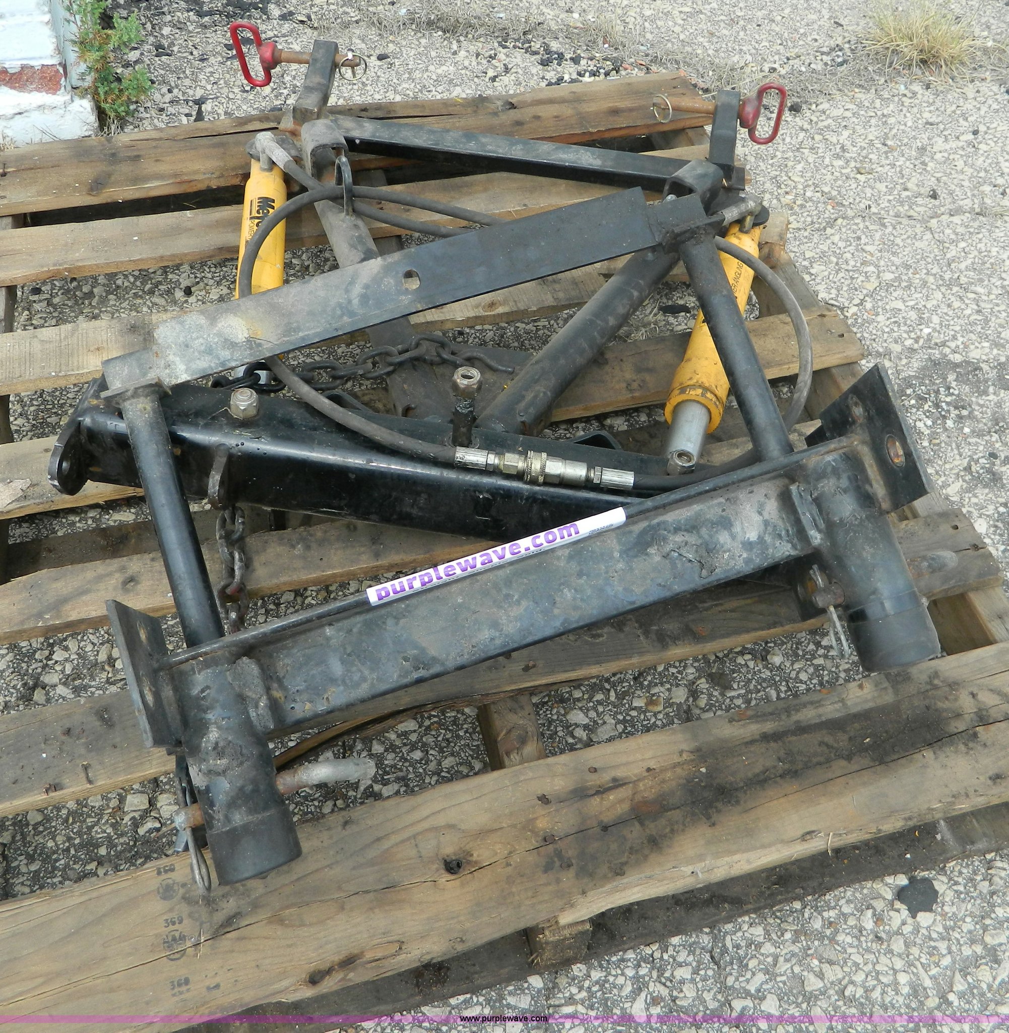 Meyer snow plow mount in Salina, KS Item B3913 sold Purple Wave