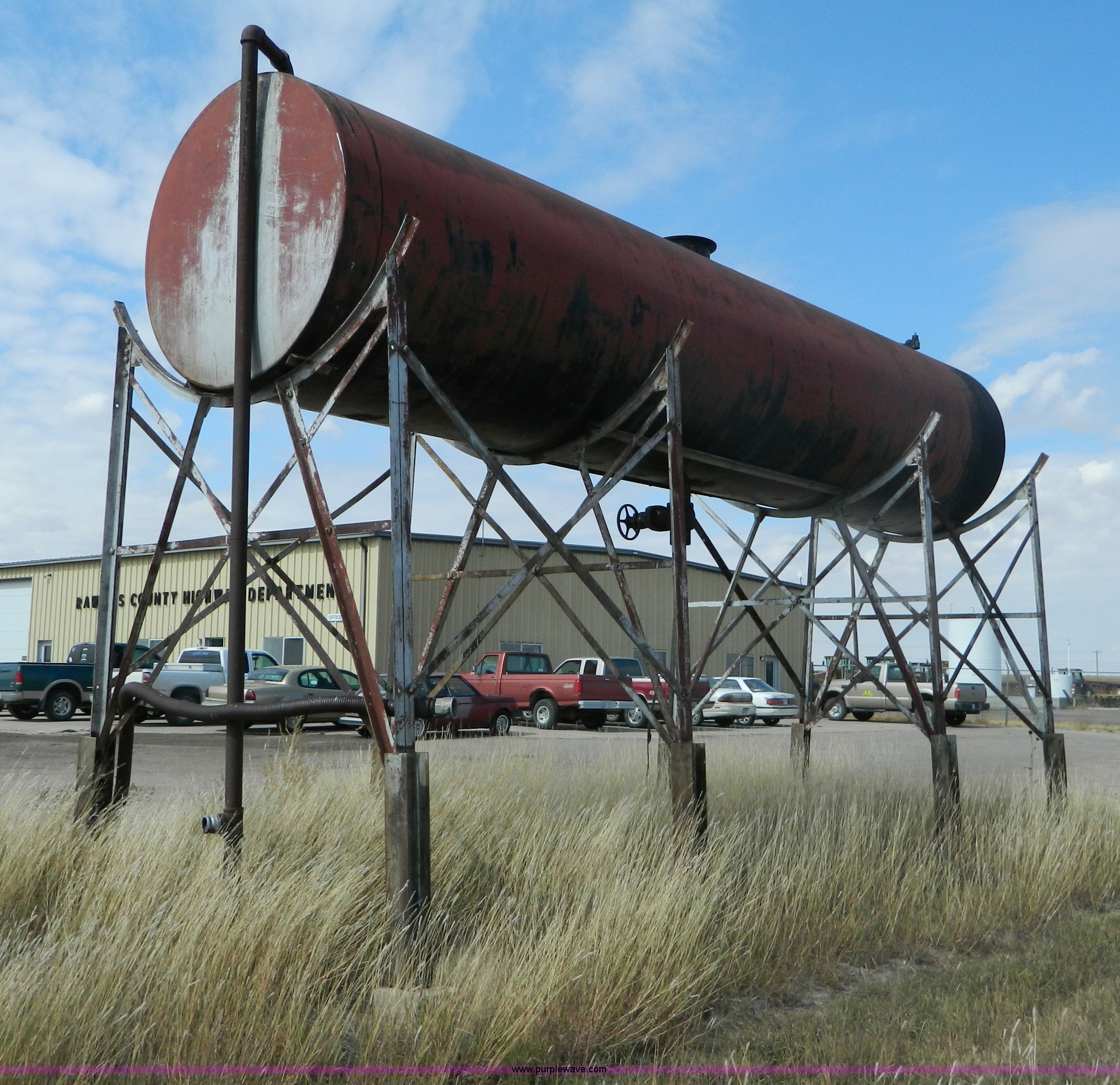 Bulk oil storage tank and stand in Atwood, KS Item S9025 sold