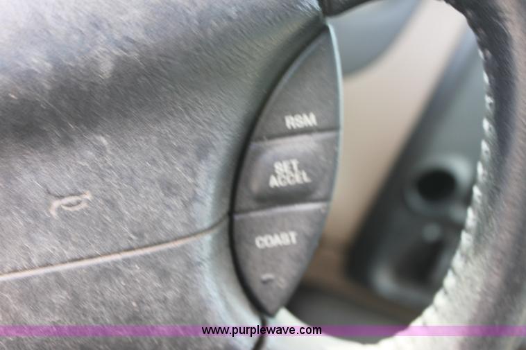 image for item E4261 1997 Ford Explorer SUV