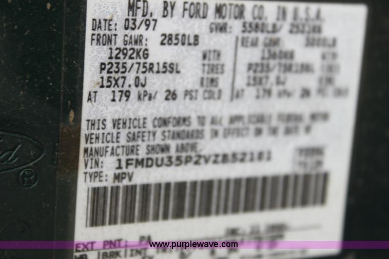 image for item E4261 1997 Ford Explorer SUV