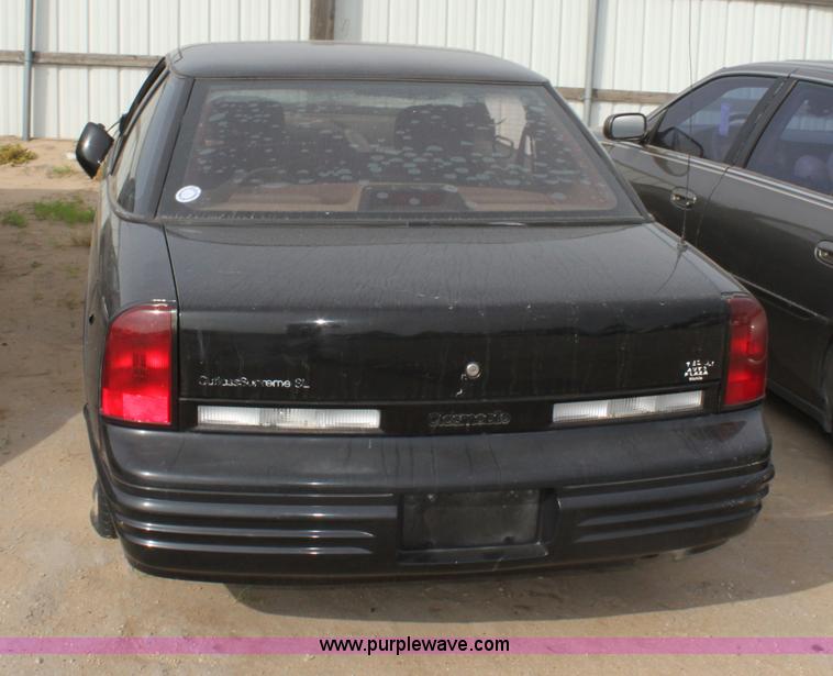 image for item E4264 1996 Oldsmobile Cutlass Supreme SL