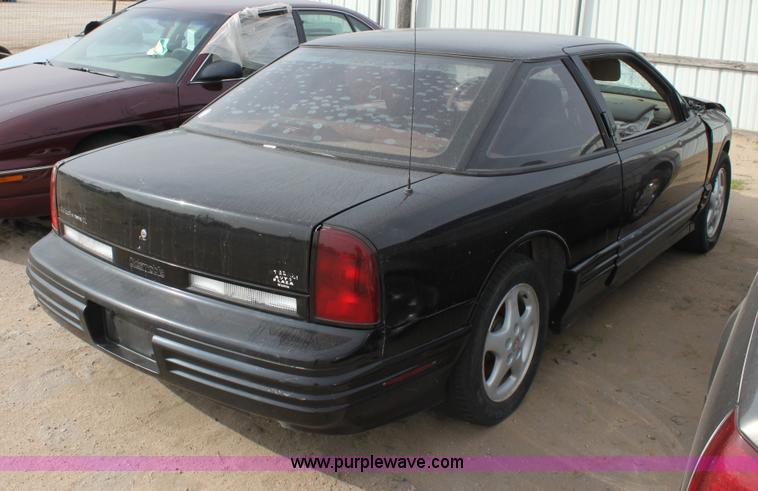 image for item E4264 1996 Oldsmobile Cutlass Supreme SL