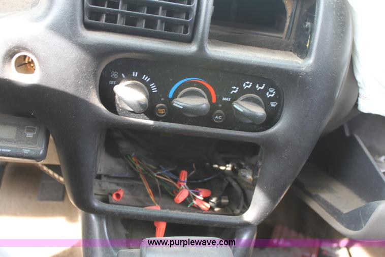 image for item E4264 1996 Oldsmobile Cutlass Supreme SL