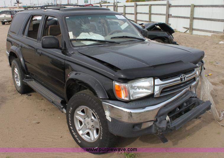 image for item E4265 2001 Toyota 4 Runner SR5 SUV