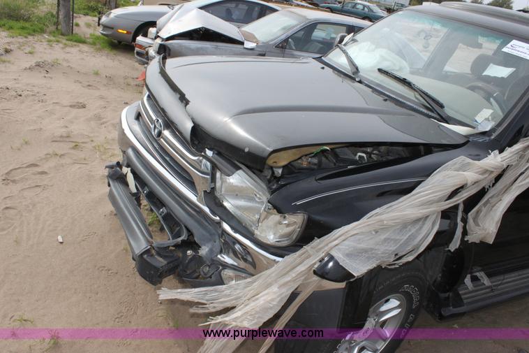 image for item E4265 2001 Toyota 4 Runner SR5 SUV