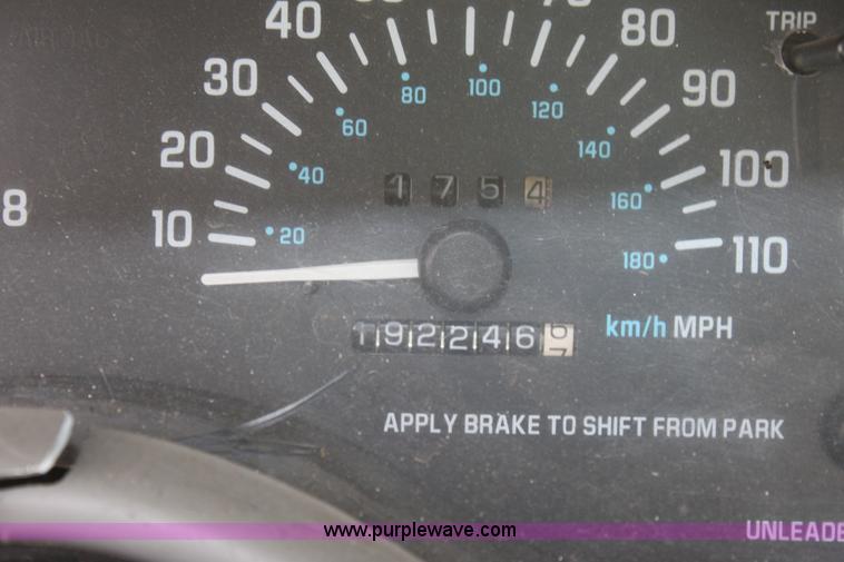 image for item E4266 1996 Buick Regal Custom