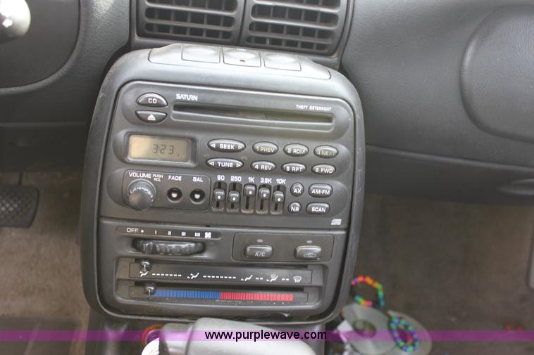 image for item E4269 1999 Saturn SC1