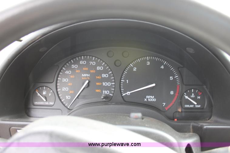 image for item E4269 1999 Saturn SC1